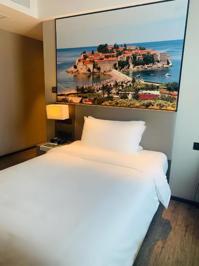 เมอร์เคียว เซี่ยงไฮ้ หงเฉียว เรลเวย์ สเตชั่น Hotel ภายนอก รูปภาพ