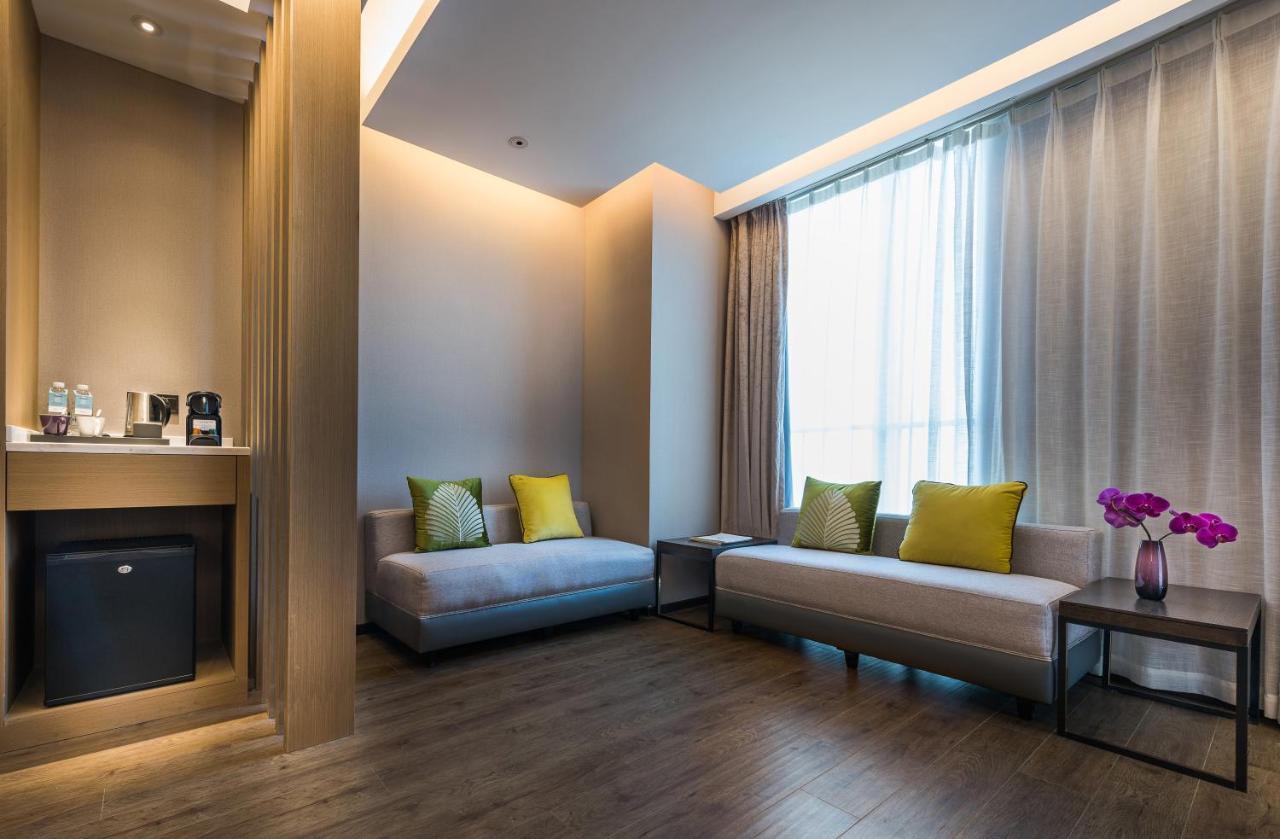 เมอร์เคียว เซี่ยงไฮ้ หงเฉียว เรลเวย์ สเตชั่น Hotel ภายนอก รูปภาพ