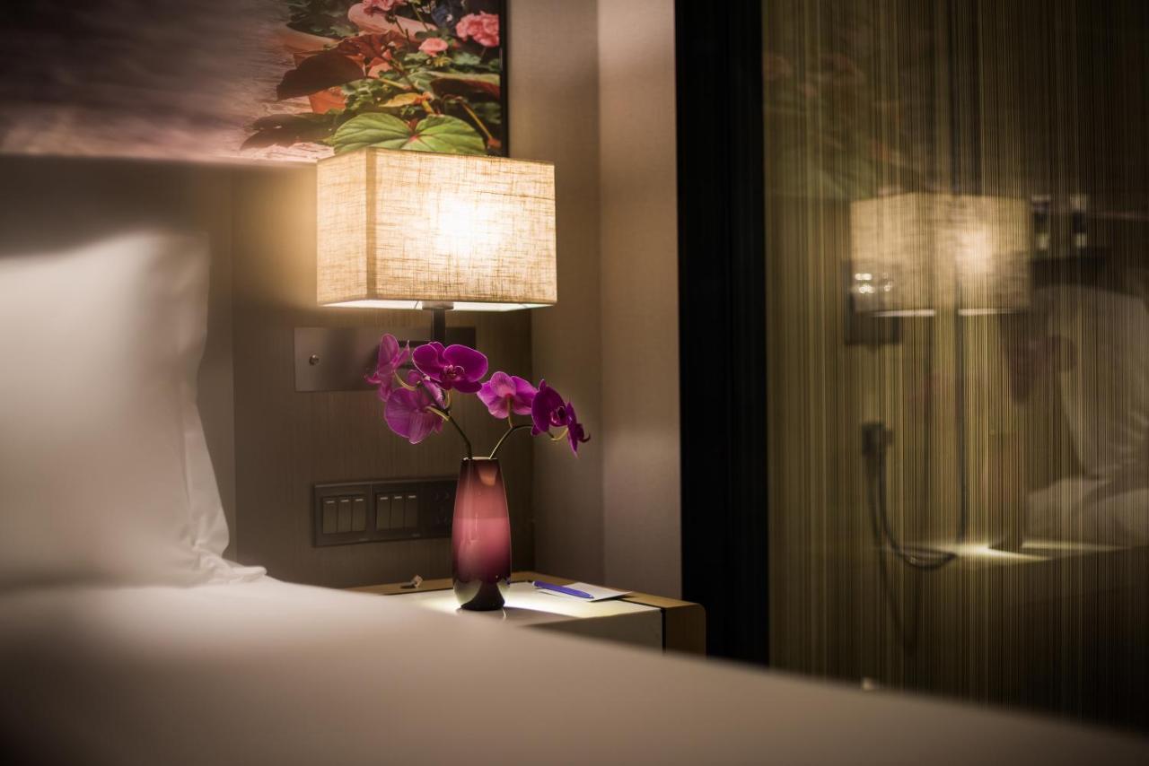 เมอร์เคียว เซี่ยงไฮ้ หงเฉียว เรลเวย์ สเตชั่น Hotel ภายนอก รูปภาพ