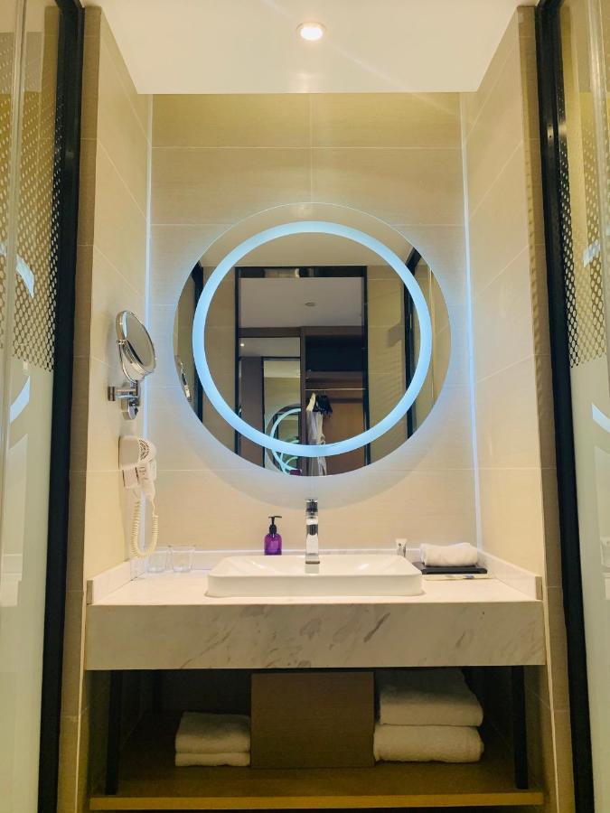 เมอร์เคียว เซี่ยงไฮ้ หงเฉียว เรลเวย์ สเตชั่น Hotel ภายนอก รูปภาพ