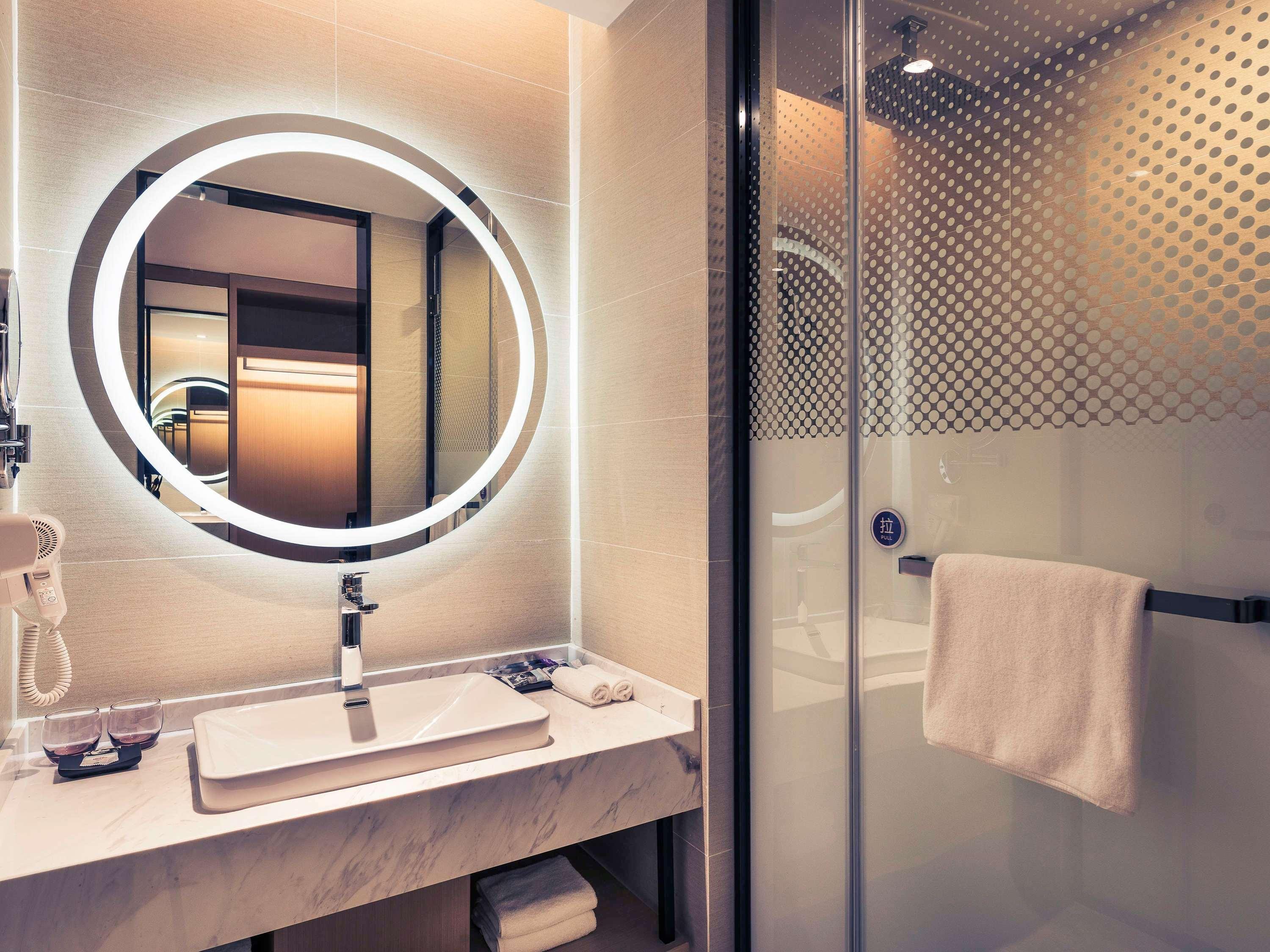 เมอร์เคียว เซี่ยงไฮ้ หงเฉียว เรลเวย์ สเตชั่น Hotel ภายนอก รูปภาพ
