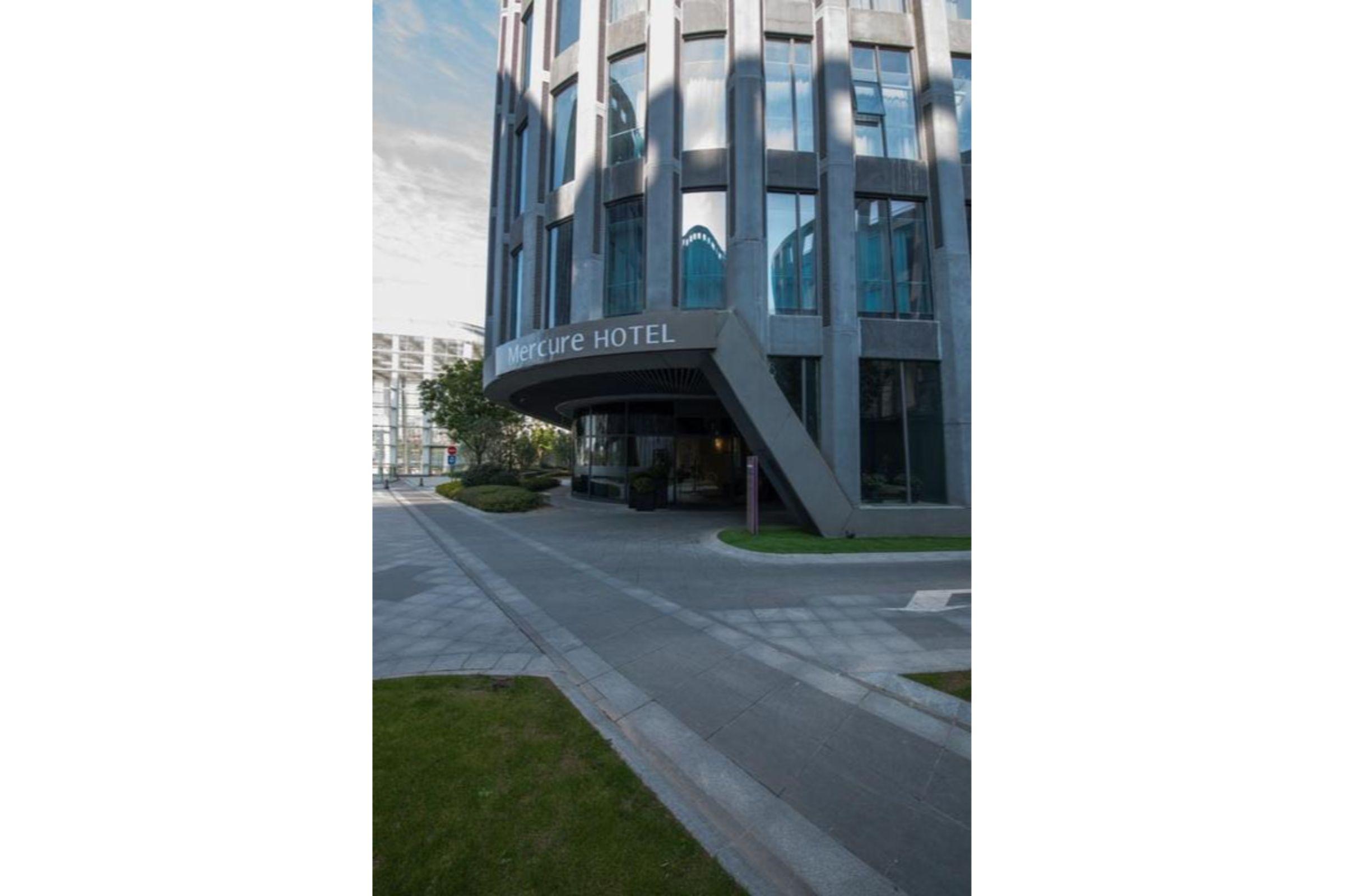 เมอร์เคียว เซี่ยงไฮ้ หงเฉียว เรลเวย์ สเตชั่น Hotel ภายนอก รูปภาพ